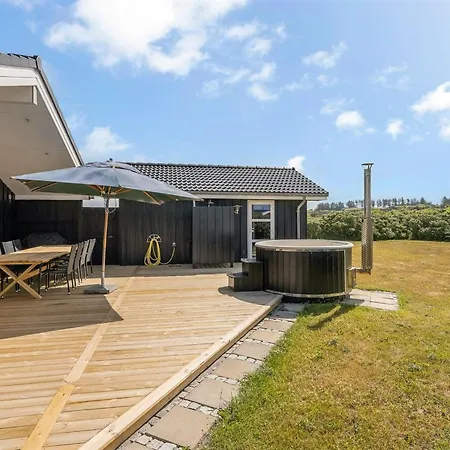 Dom wakacyjny Lex - 150m From The Sea By Interhome *