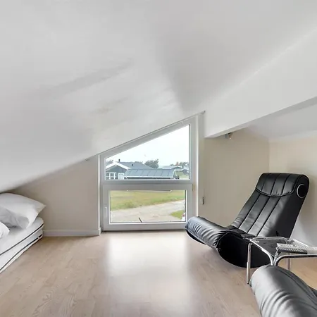 Lex - 150m From The Sea By Interhome