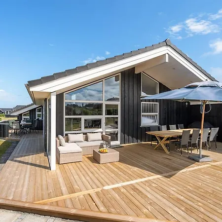 Lex - 150m From The Sea By Interhome *